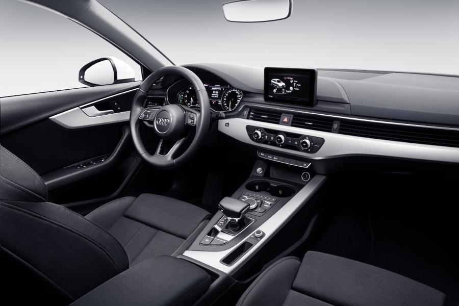 Интерьер Audi A4 Avant g-tron (B9) 2017 года  (WW) (фото 9 из 11)
